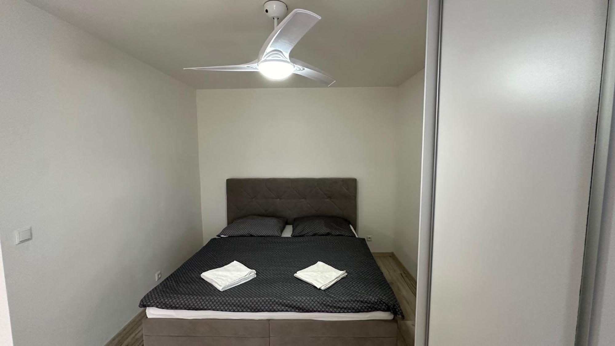 2 Room Apartment With Balcony Liptovsky Mikulas Exterior photo
